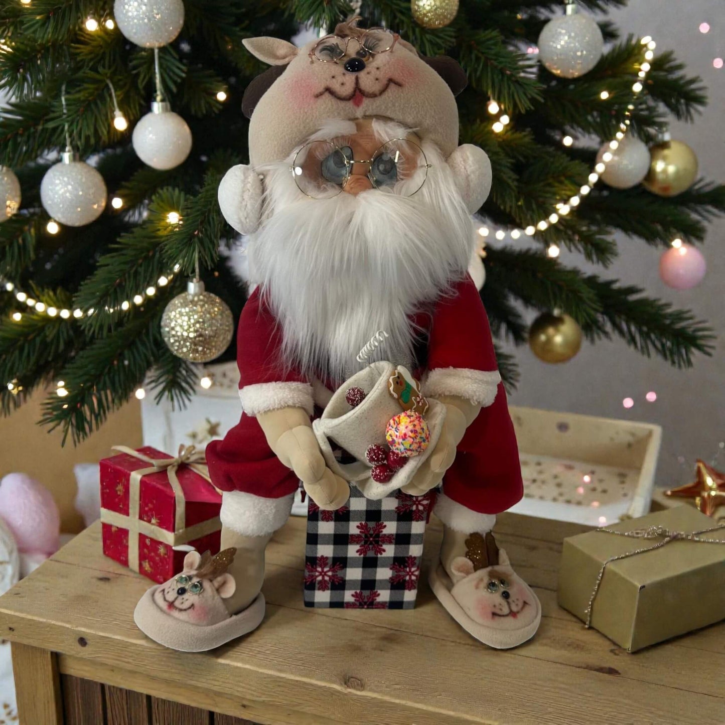 Handcrafted Santa Claus 24 inches collapsible decorative seat box removable head Christmas decoration
