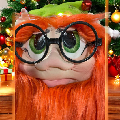 Merry Pockets elf – A Handcrafted Holiday Treasure