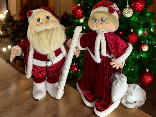 Santa & Mrs. Claus – Handcrafted Holiday Cheer
